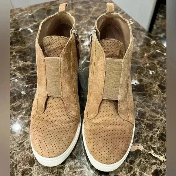 Linea Paolo - Anna - Low Heel Designer Platform Wedge Sneaker- Tan Suede SZ 7.5 - Picture 5 of 9